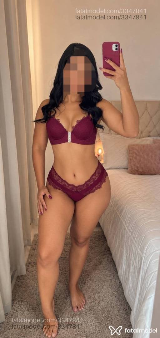 Acompanhante mulher morena (o) de olhos castanhos em Salvador - Virgínia Neves