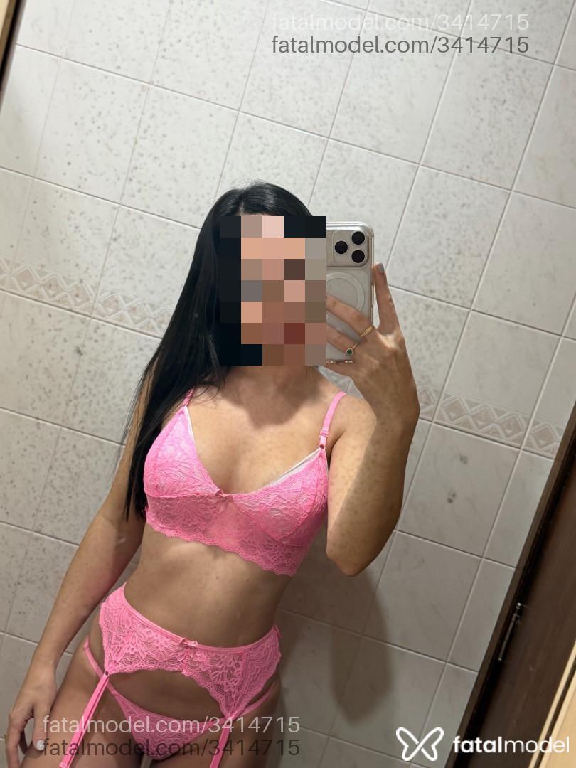Acompanhante mulher morena (o) de olhos castanhos - Roberta Romão