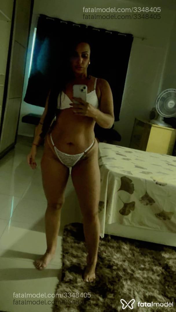 Acompanhante mulher morena (o) de olhos castanhos - Bianca Acompanhante mulher morena (o) de olhos castanhos - Bianca