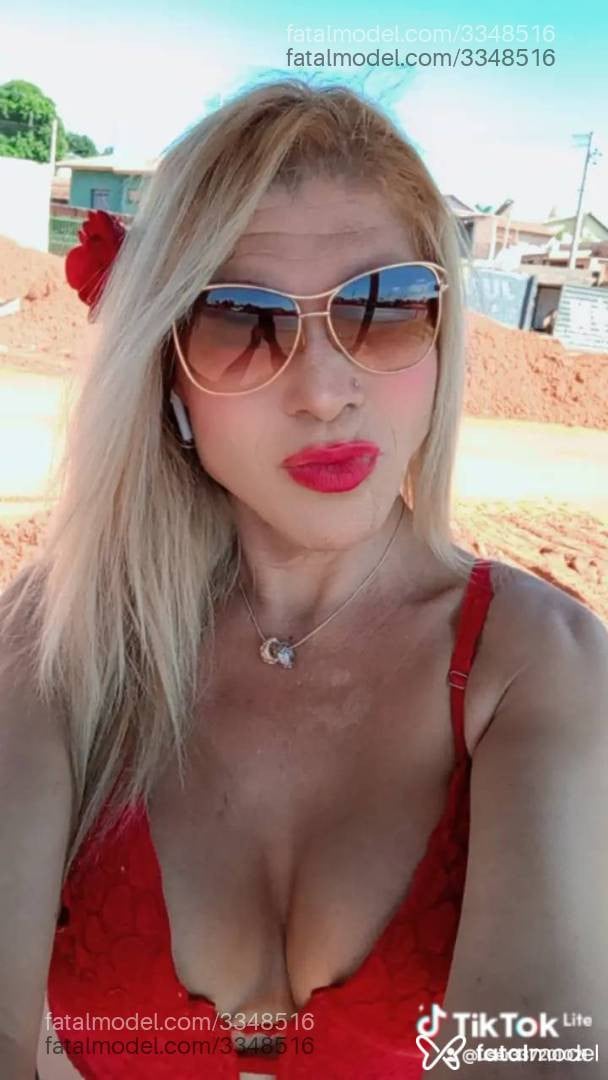 Acompanhante homem trans loira (o) de olhos castanhos - Bruna Prado