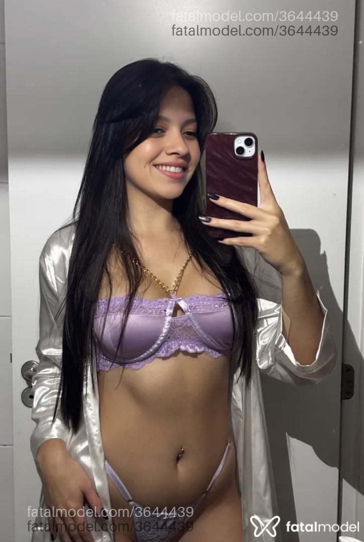 Acompanhante mulher morena (o) de olhos castanhos - Barbara Leme