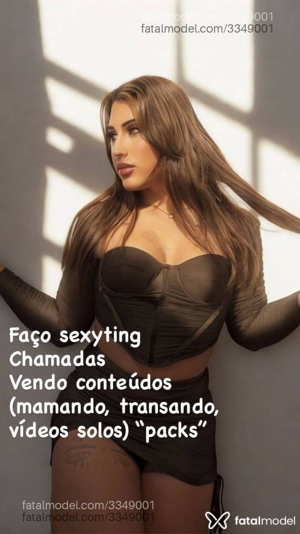 Acompanhante não-binário com cabelo castanho de olhos castanhos em Virtual - Ayallaac