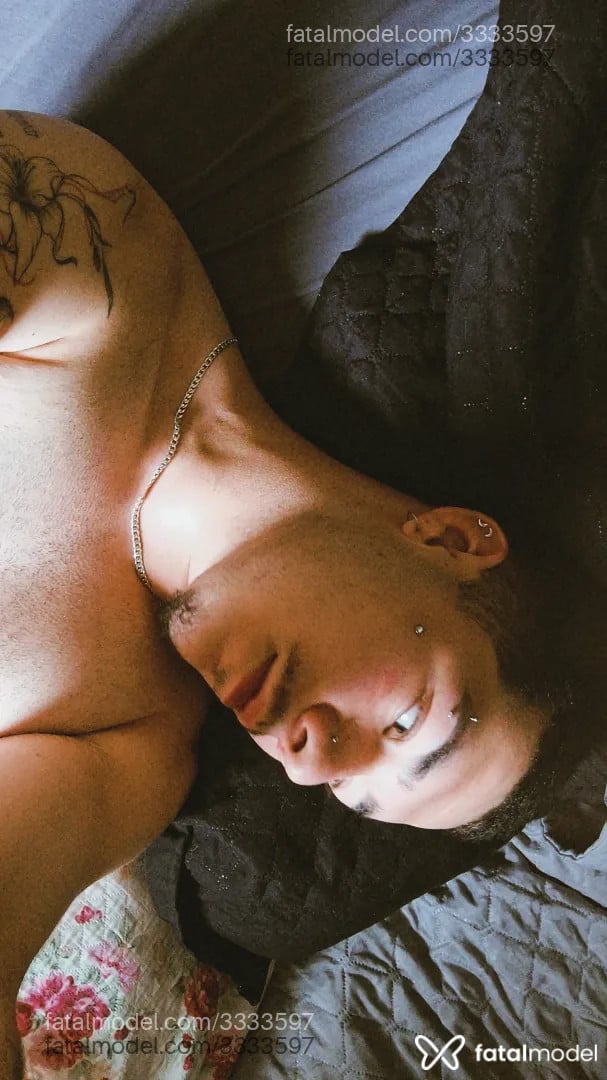 Acompanhante homem morena (o) de olhos castanhos - Lucass