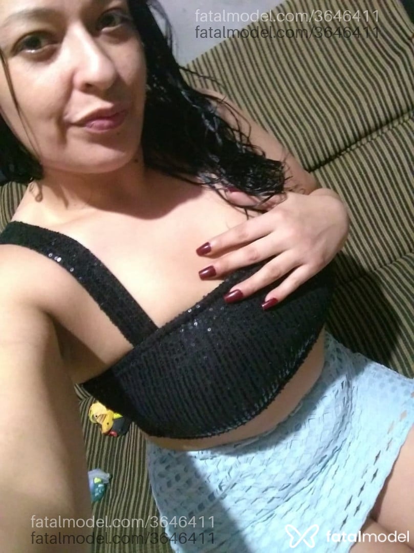 Acompanhante mulher morena (o) de olhos castanhos - Luizaamaral