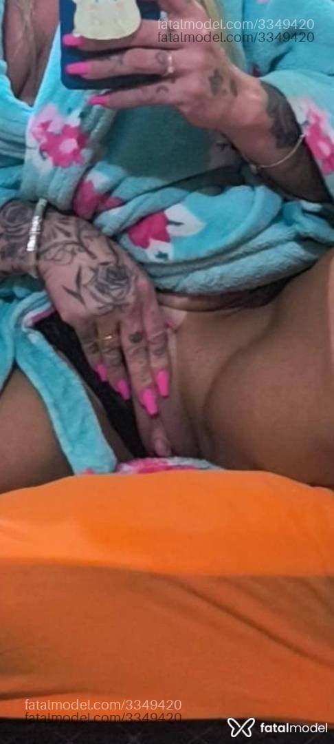 Acompanhante mulher loira (o) de olhos castanhos em Esteio - Erika
