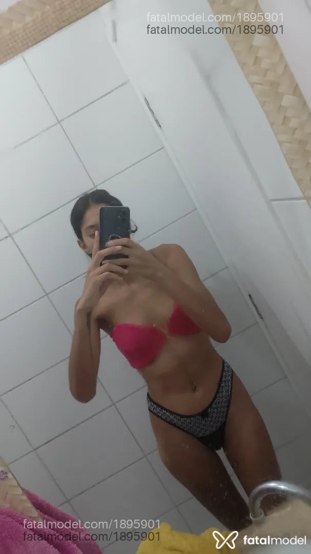 Acompanhante mulher morena (o) de olhos castanhos - ágatha