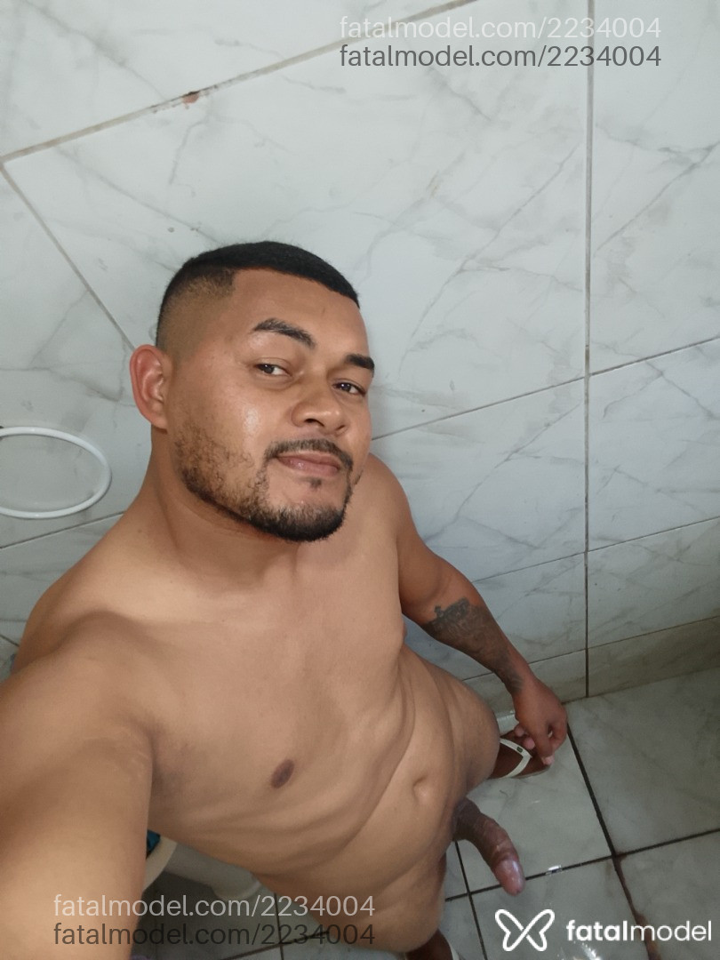 Acompanhante homem morena (o) de olhos pretos - Paull