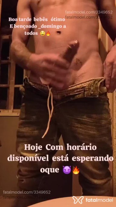 Acompanhante homem com cabelo castanho de olhos mel em Imbituba Acompanhante homem com cabelo castanho de olhos mel em Imbituba - Moreninho Cremoso