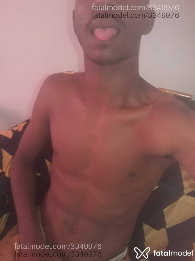Acompanhante homem com cabelo castanho de olhos pretos em Camaçari - Eduardo