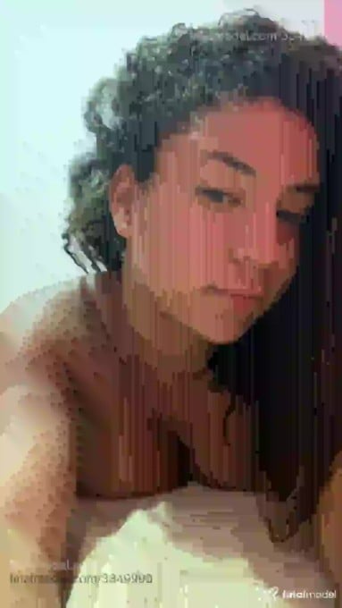 Acompanhante mulher com cabelo castanho de olhos mel - Angel
