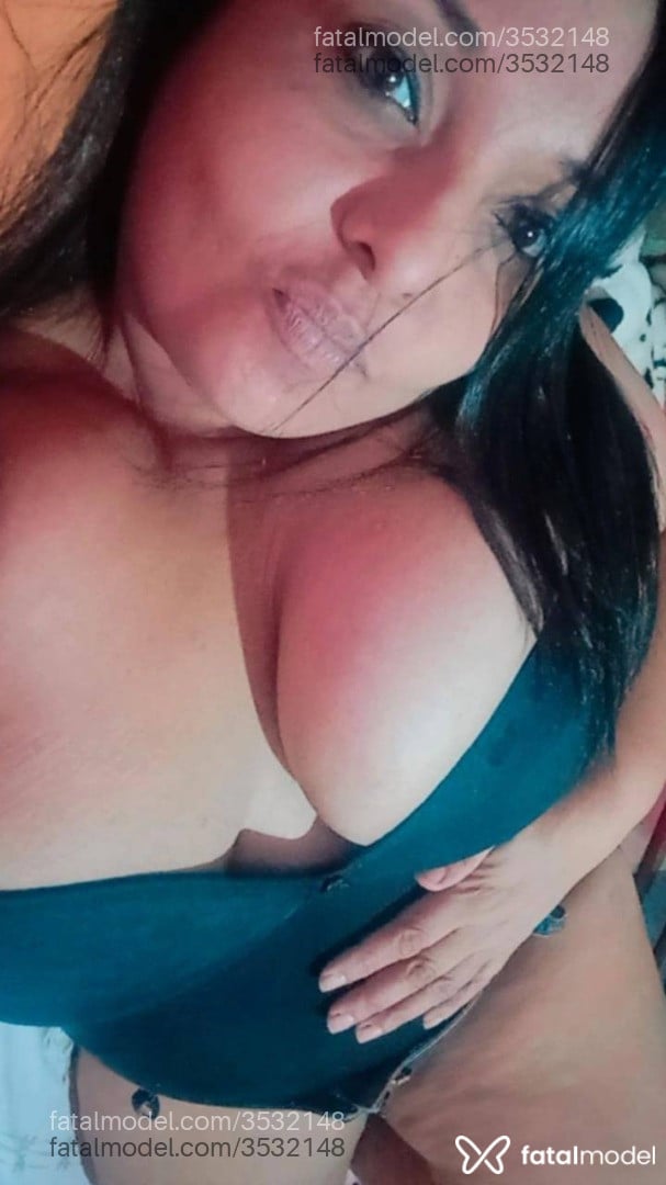 Acompanhante mulher morena (o) de olhos mel - Milla