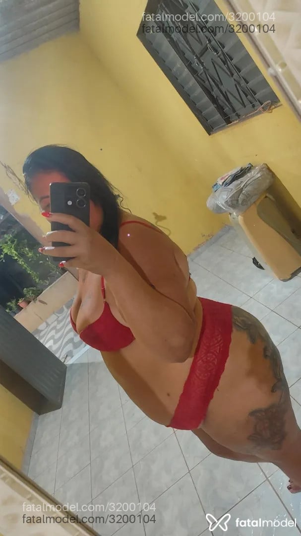Acompanhante mulher morena (o) de olhos pretos - Naiara