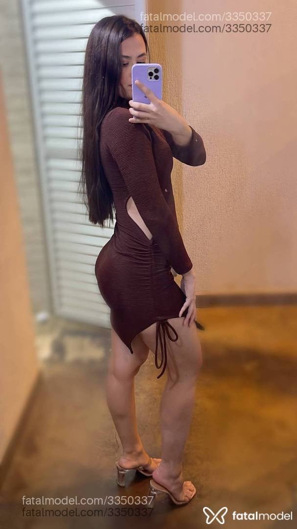 Acompanhante mulher com cabelo castanho de olhos castanhos em Campinas - Vitória Oliveira
