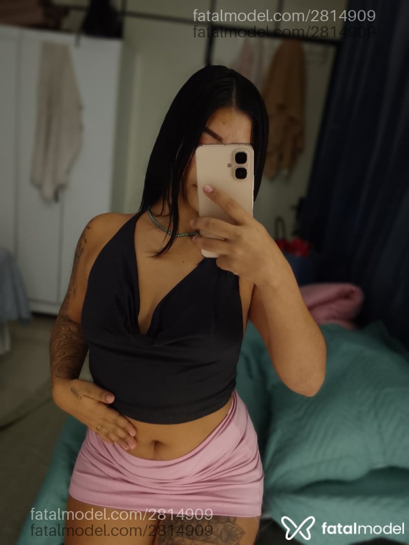 Acompanhante mulher morena (o) de olhos pretos - Sofiazinha