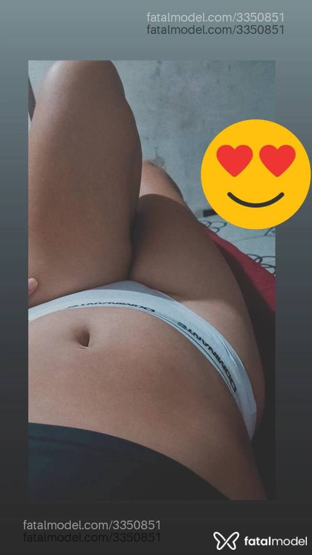 Acompanhante mulher morena (o) de olhos castanhos - Mia Mendes