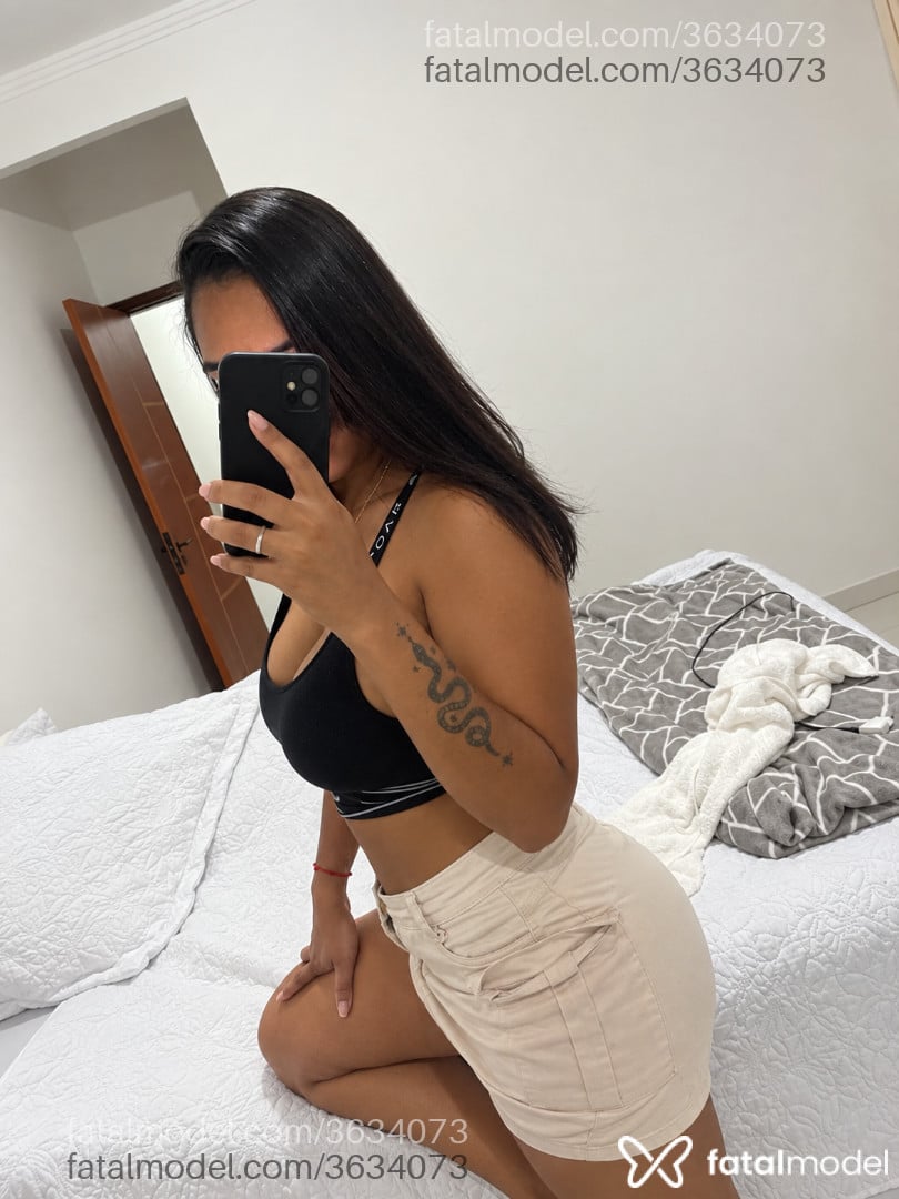 Acompanhante mulher com cabelo castanho de olhos castanhos - Niky