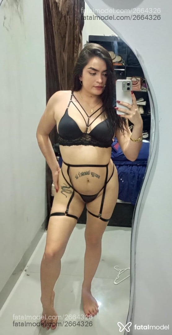 Acompanhante mulher morena (o) de olhos castanhos - Maria