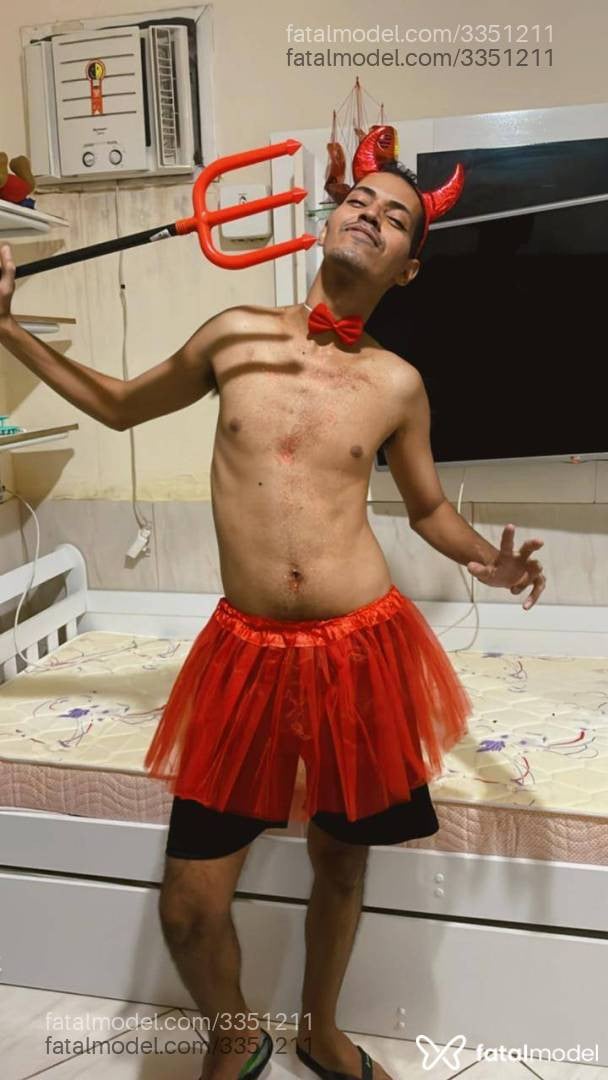 Acompanhante homem morena (o) de olhos castanhos em Rio de Janeiro - Pedro Manhoso