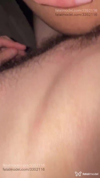 Acompanhante homem com cabelo castanho de olhos castanhos - Lorenzo Bellini