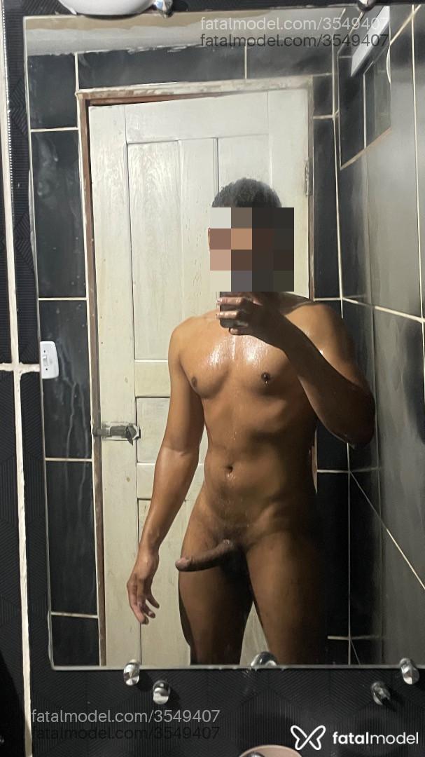 Acompanhante homem morena (o) de olhos pretos - Joao Matheus