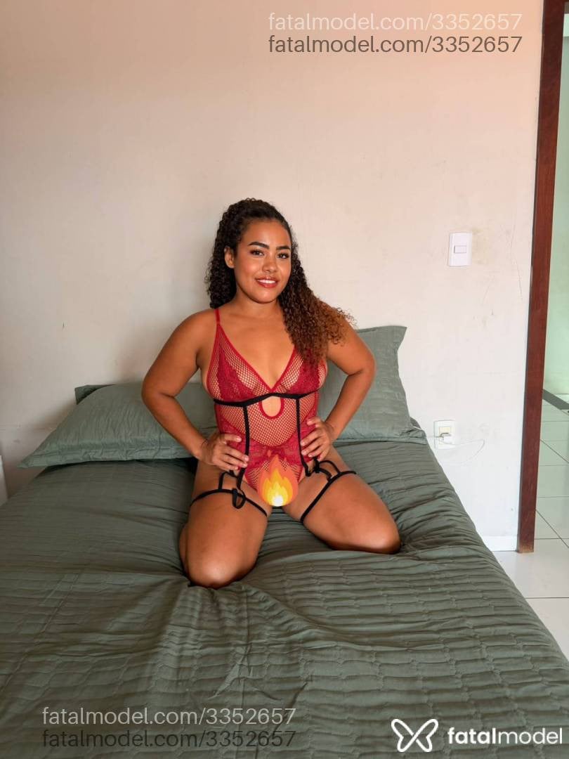 Acompanhante mulher morena (o) de olhos castanhos - Ingrid Carvalho