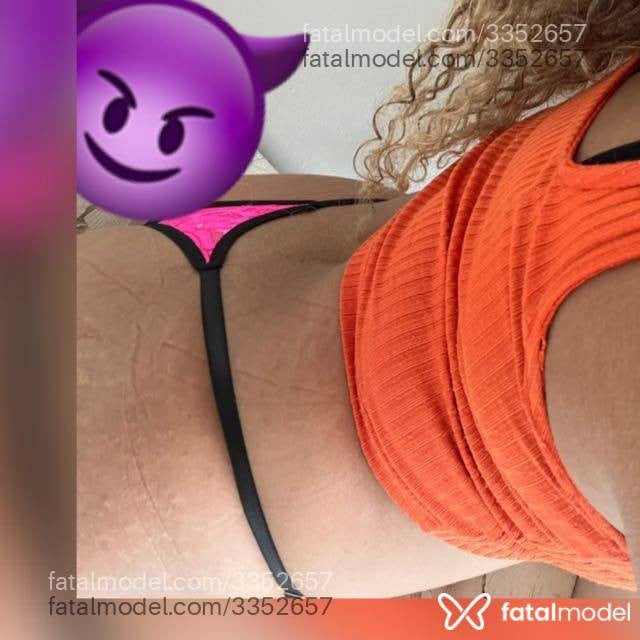 Acompanhante mulher morena (o) de olhos castanhos - Ingrid Carvalho