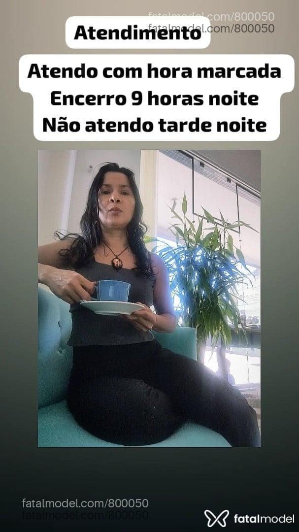 Acompanhante mulher morena (o) de olhos castanhos - Adriana Piero