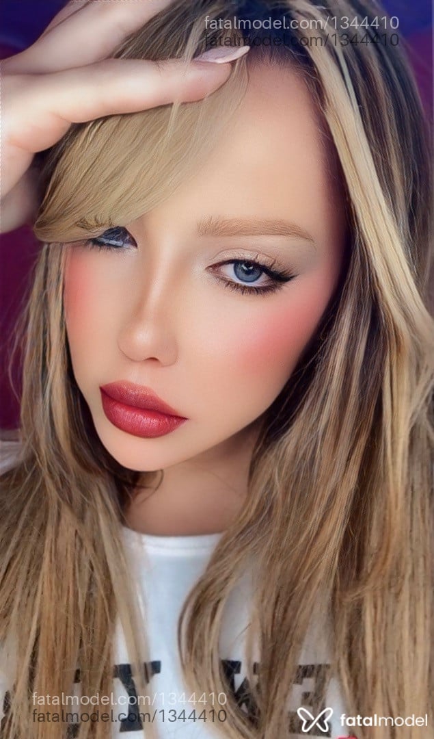Acompanhante travesti morena (o) de olhos castanhos - Brenda Alves