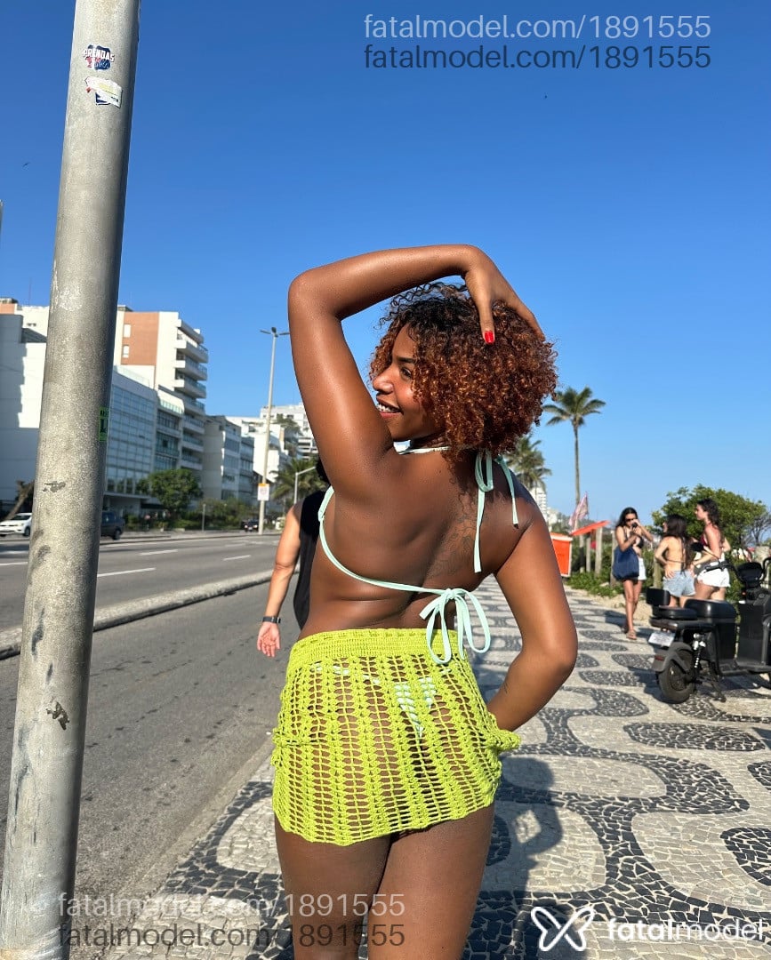 Acompanhante mulher trans ruiva (o) de olhos castanhos - Mayane Fernandes