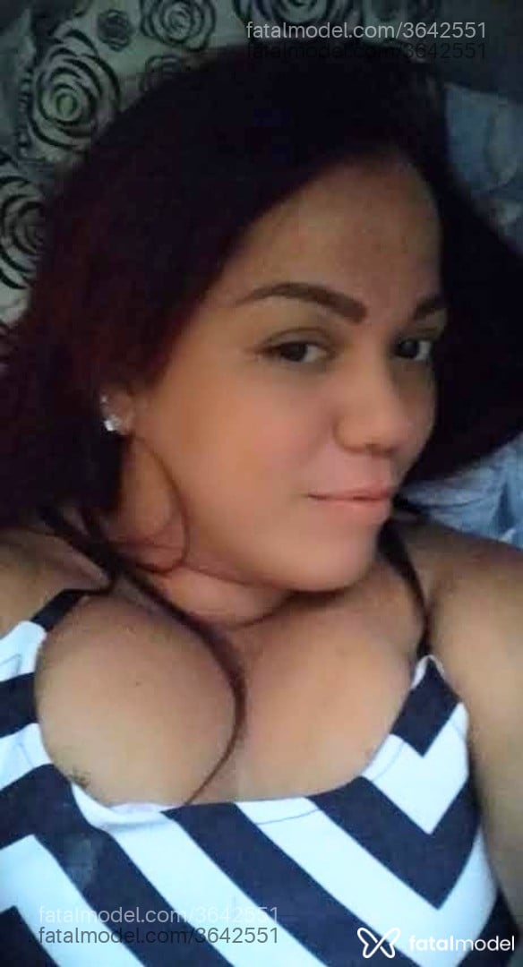 Acompanhante mulher morena (o) de olhos castanhos - Meily