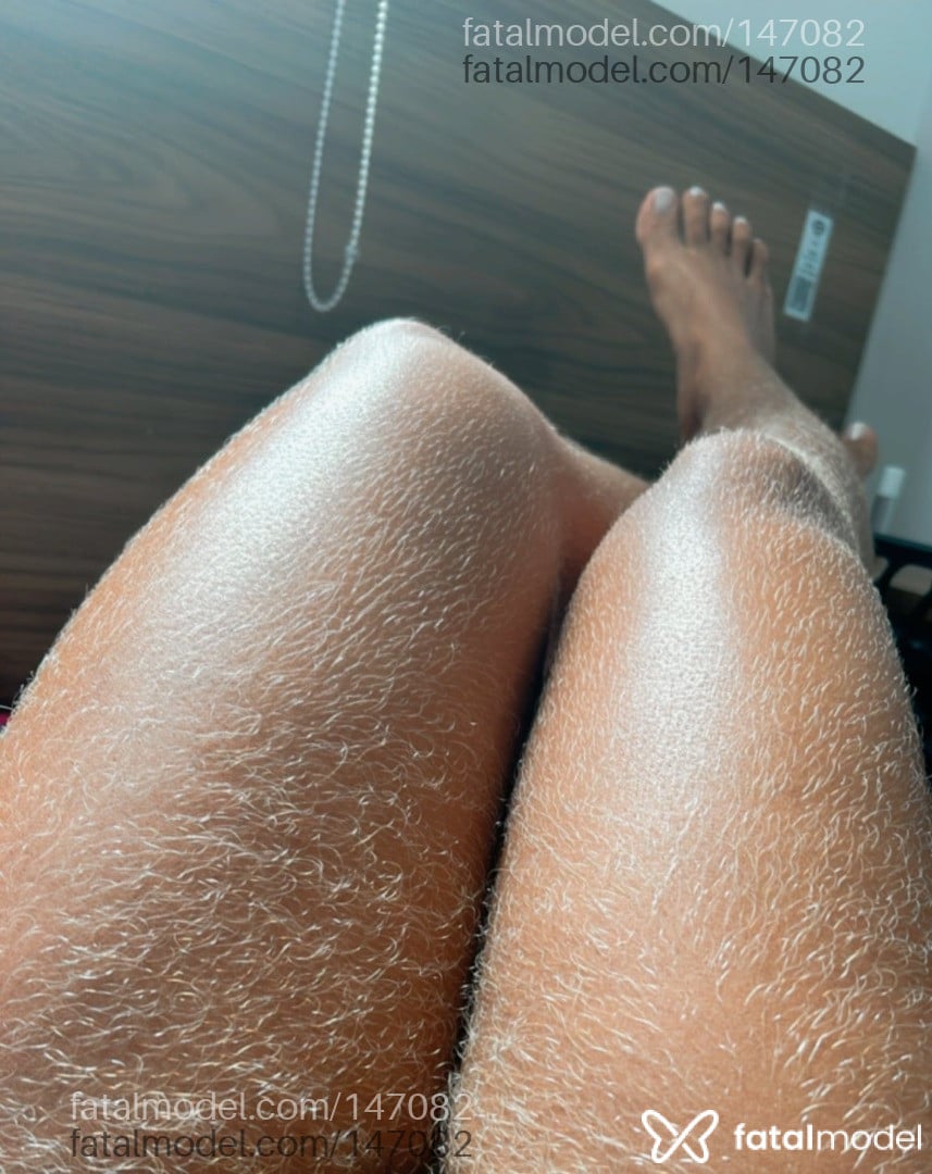 Acompanhante mulher trans morena (o) de olhos pretos - Amanda Goulart