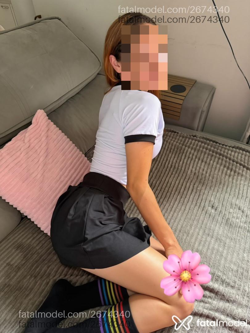 Acompanhante mulher com cabelo castanho de olhos castanhos - Maitê