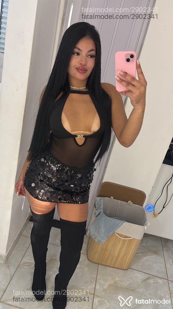 Acompanhante mulher morena (o) de olhos castanhos - Thaís