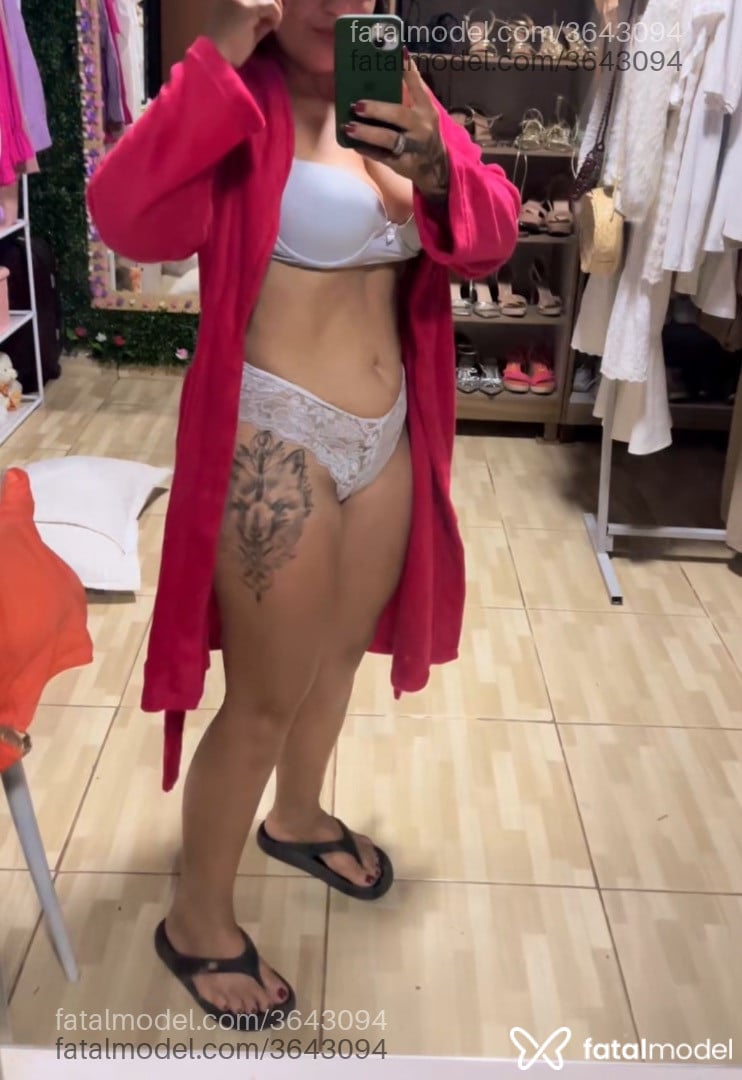 Acompanhante mulher morena (o) de olhos castanhos - Maryna