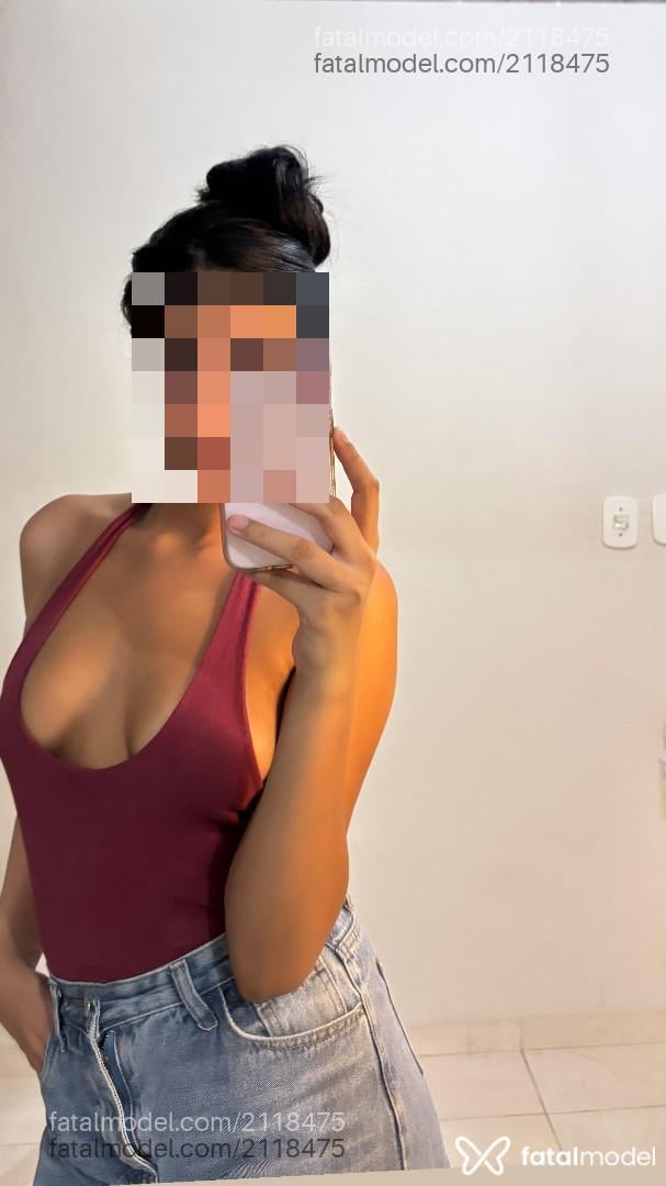 Acompanhante mulher morena (o) de olhos castanhos - Marina