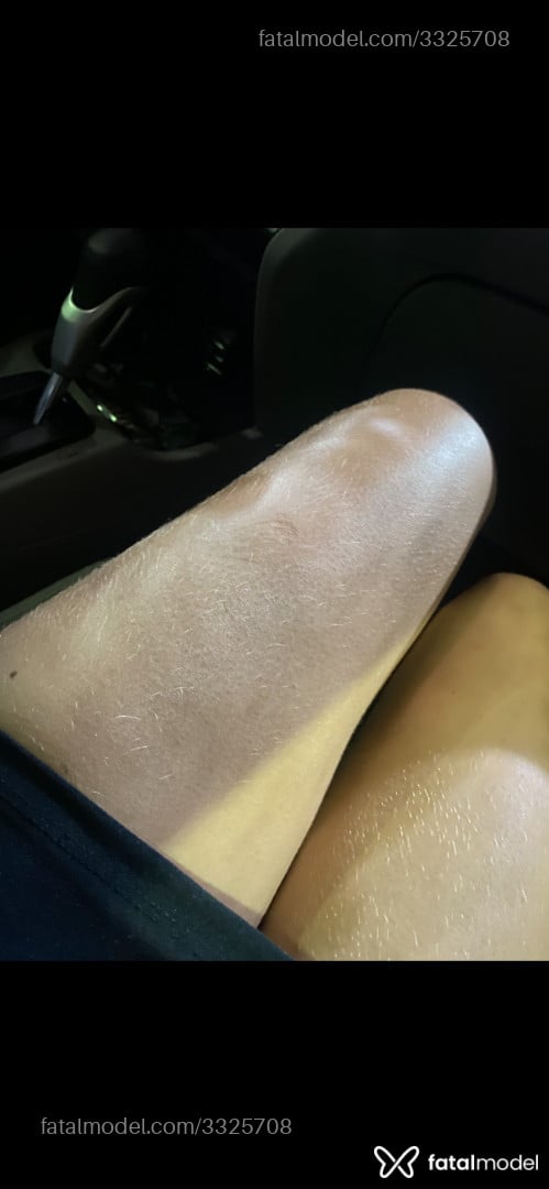 Acompanhante mulher com cabelo castanho de olhos pretos - Luisa