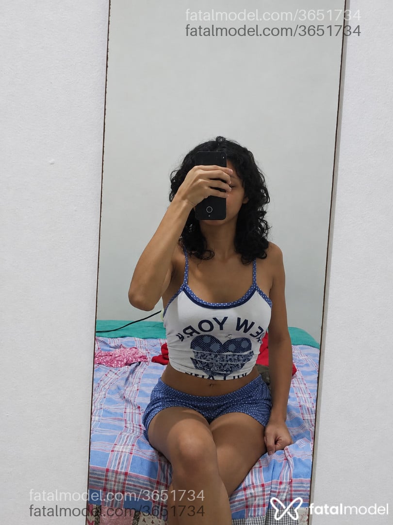 Acompanhante mulher com cabelo castanho de olhos castanhos - Nizzy