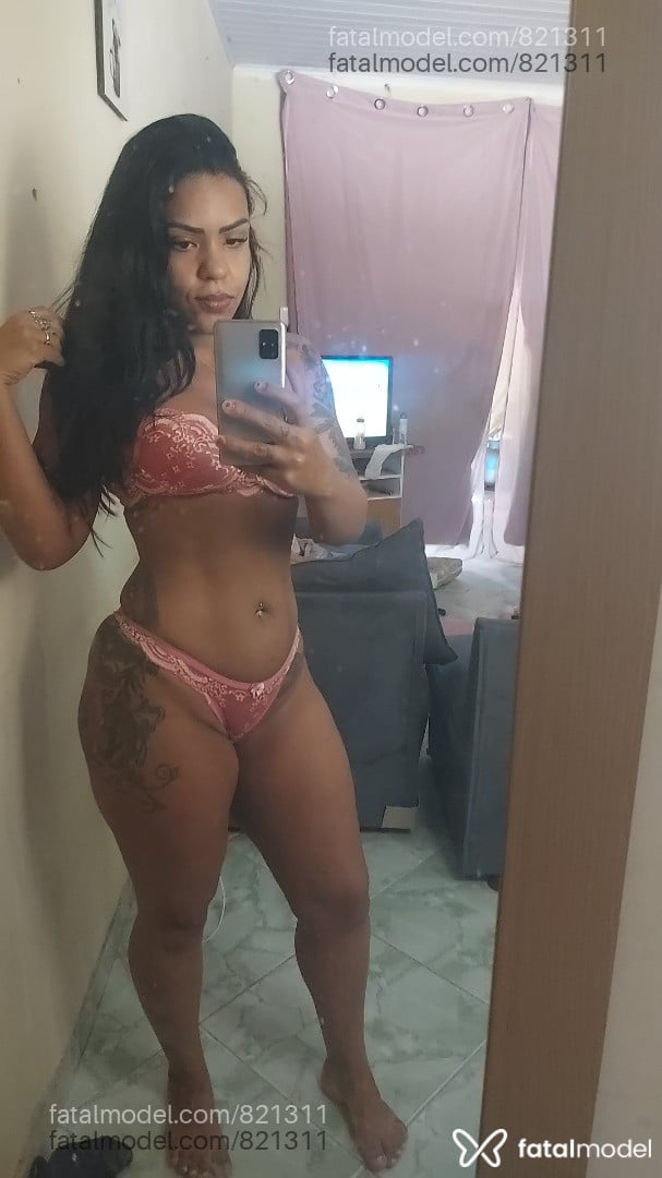 Acompanhante mulher morena (o) de olhos pretos - Fernanda vascocelo