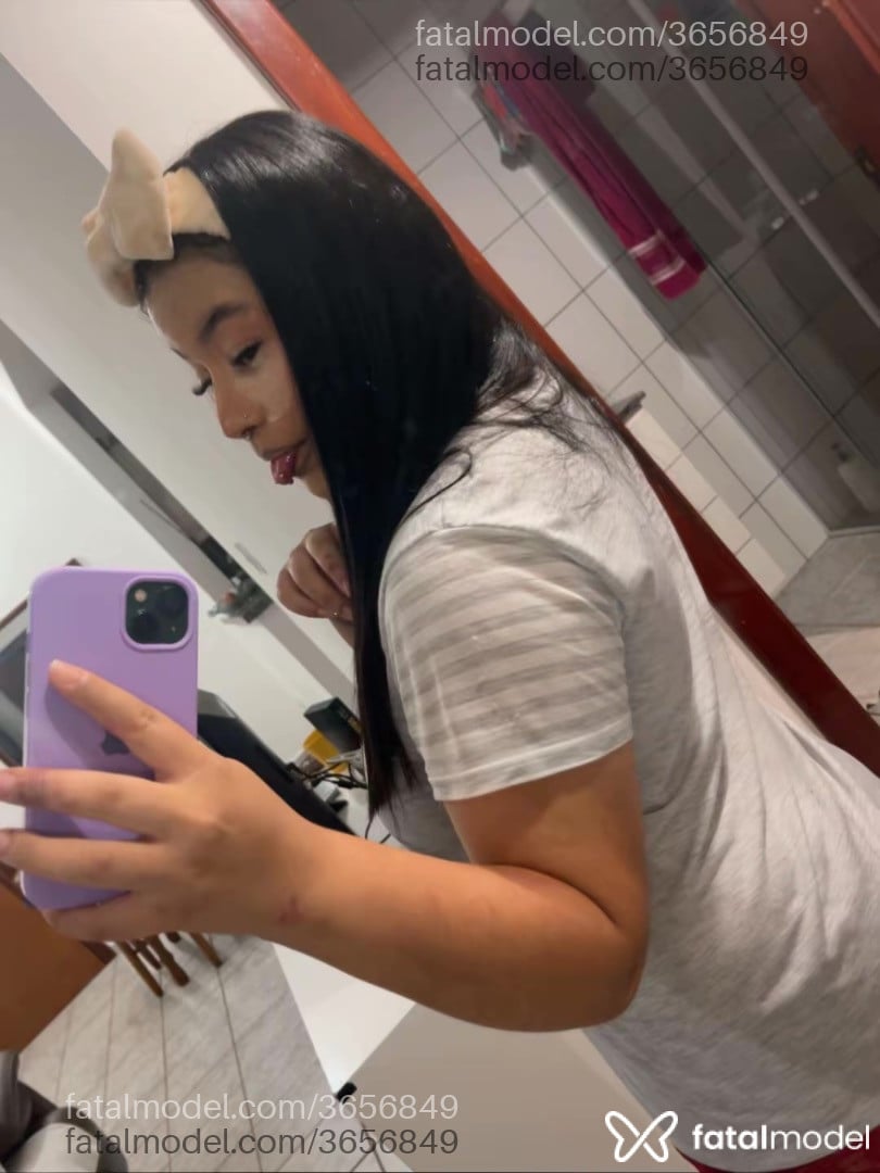 Acompanhante mulher morena (o) de olhos castanhos - Mirella Ferraz
