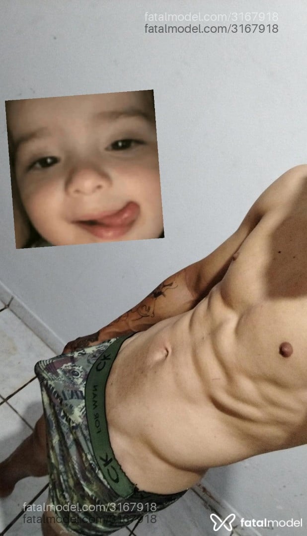 Acompanhante homem morena (o) de olhos castanhos - Andrey