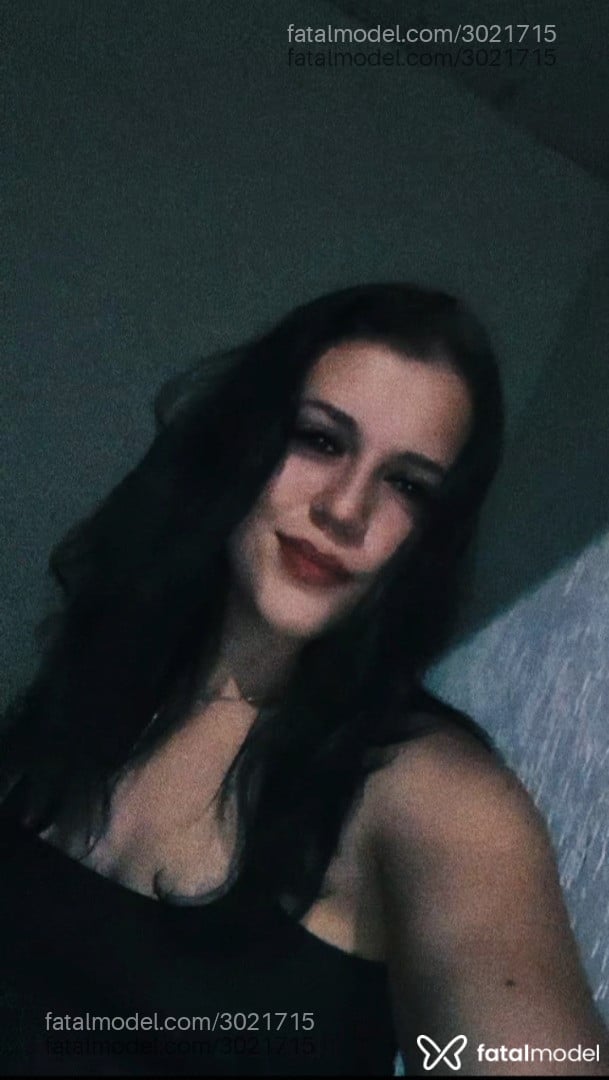 Acompanhante mulher morena (o) de olhos castanhos - Marcela