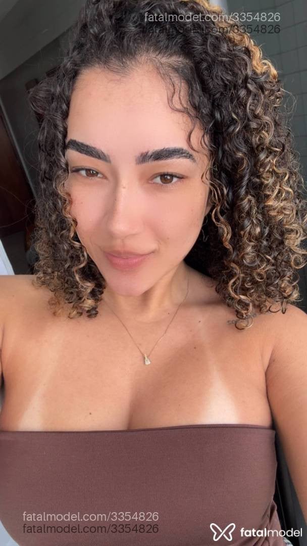 Acompanhante mulher morena (o) de olhos castanhos em João Pessoa - Luna Miller