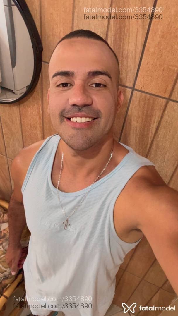 Acompanhante homem morena (o) de olhos pretos em Vila Velha - Guilherme
