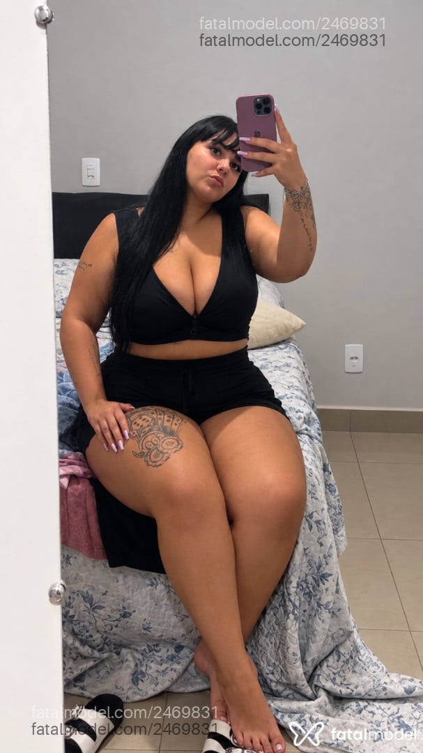 Acompanhante mulher morena (o) de olhos castanhos - Luna Skiovato