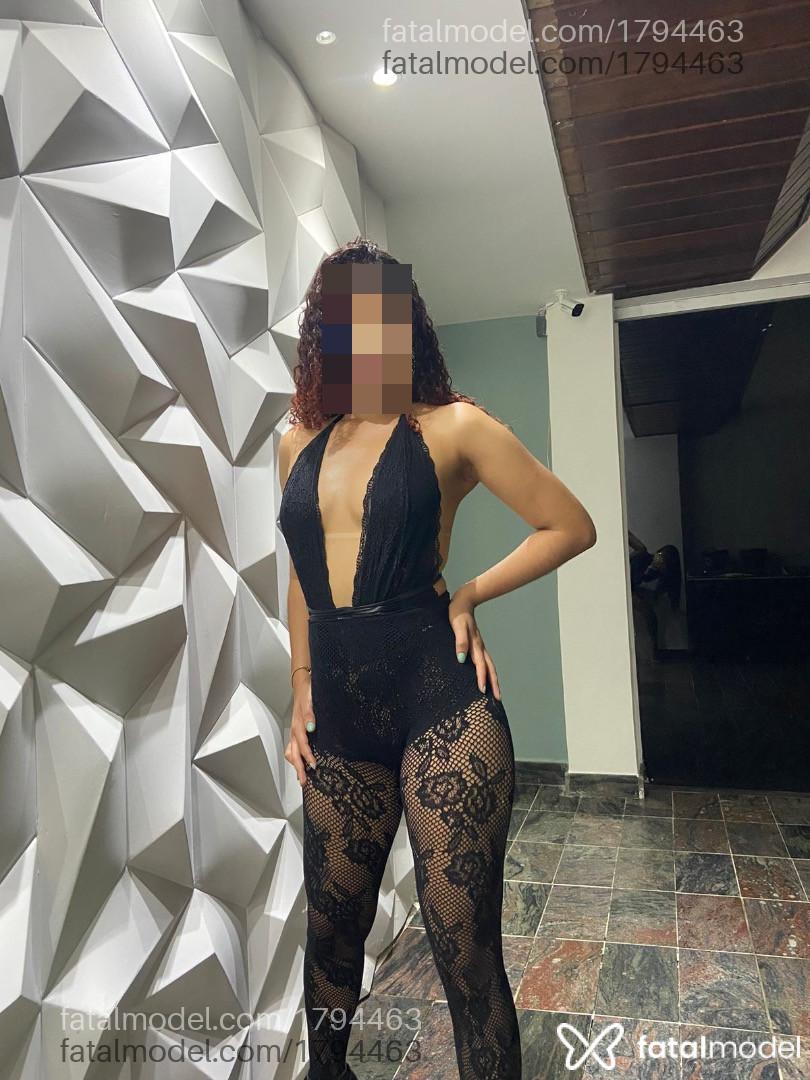 Acompanhante mulher com cabelo castanho de olhos castanhos - Aninha