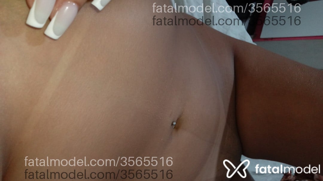 Acompanhante mulher morena (o) de olhos castanhos - Fernanda