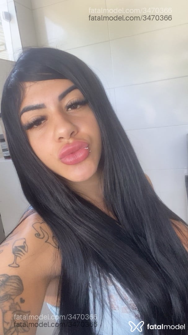 Acompanhante mulher morena (o) de olhos castanhos - Lara