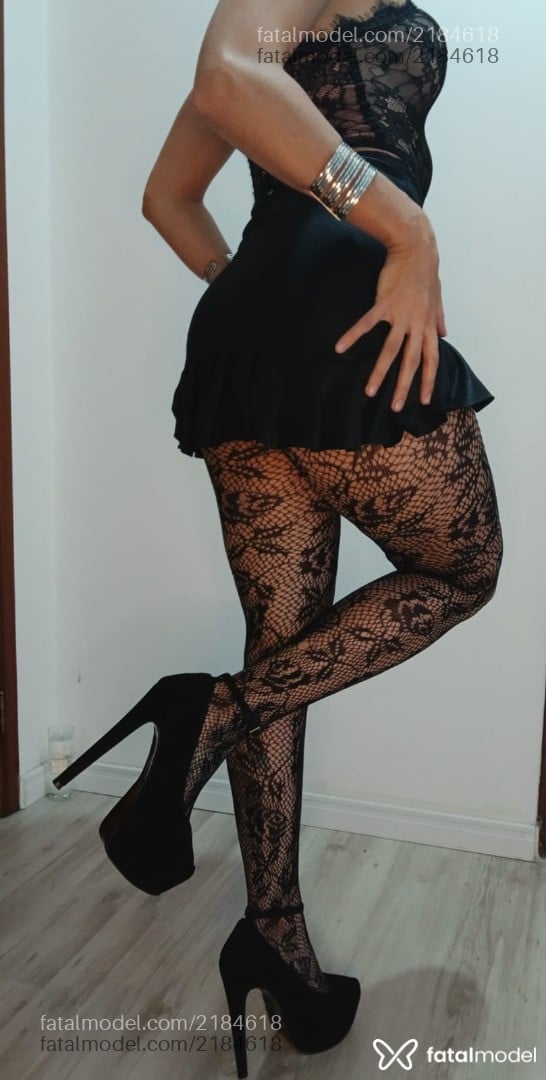 Acompanhante mulher morena (o) de olhos castanhos - Bella Sarti