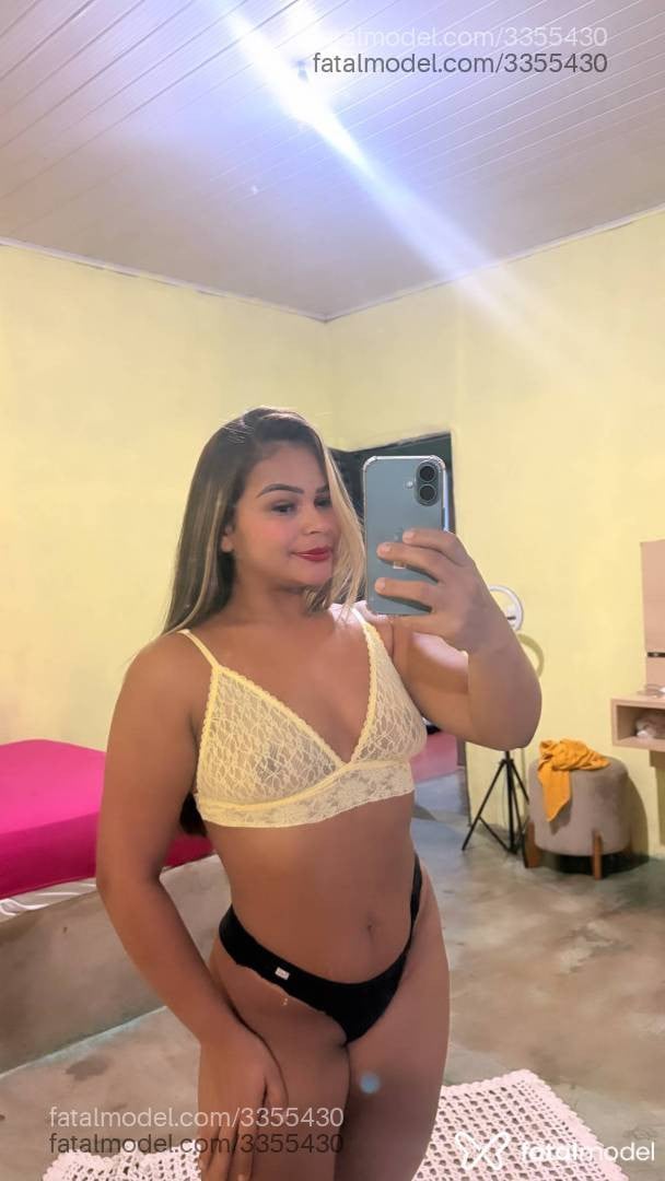Acompanhante mulher loira (o) de olhos castanhos em Gurupi - Victoria Lopes