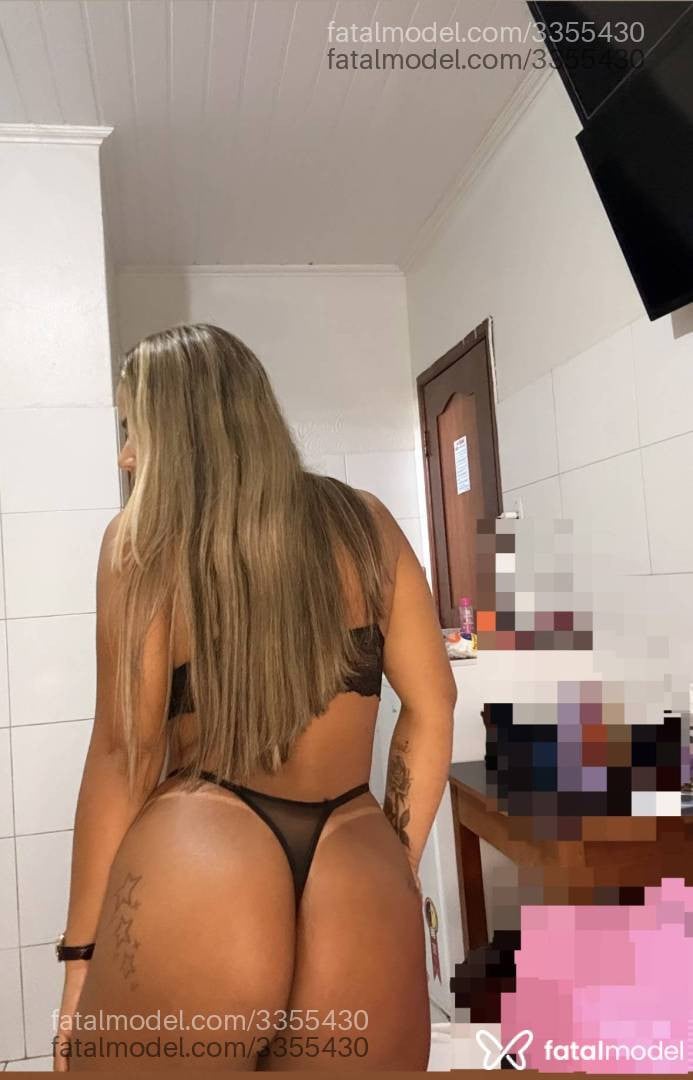 Acompanhante mulher loira (o) de olhos castanhos - Bruna Lopes